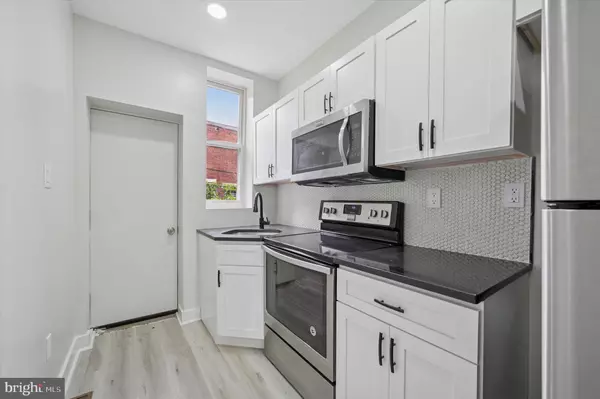 Philadelphia, PA 19142,6055 ALLMAN ST
