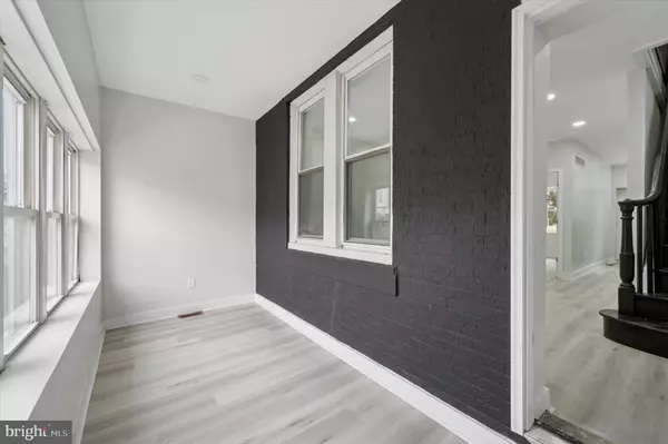 Philadelphia, PA 19142,6055 ALLMAN ST