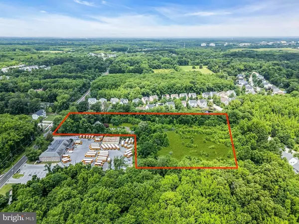 324 MOUNT LAUREL RD, Mount Laurel, NJ 08054