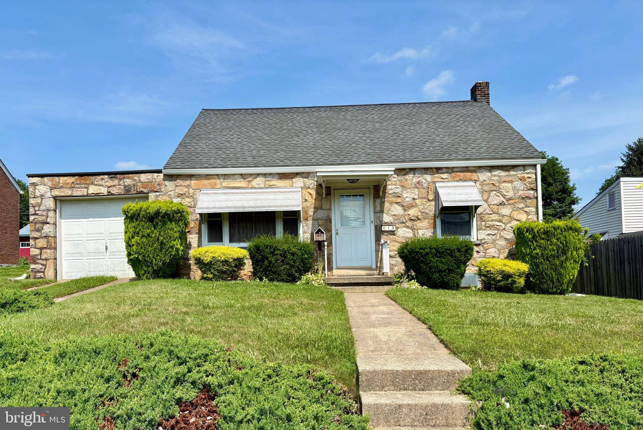 Emmaus, PA 18049,19 HARRISON ST