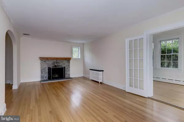 Arlington, VA 22207,4706 32ND ST N