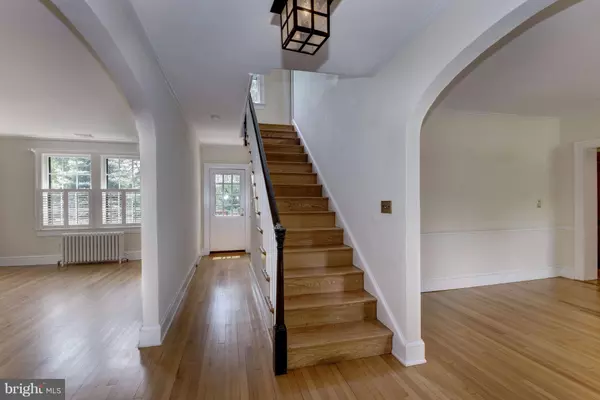 Arlington, VA 22207,4706 32ND ST N