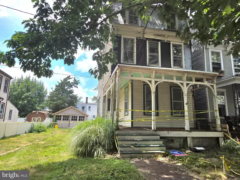 428 LOCUST AVE, Burlington, NJ 08016