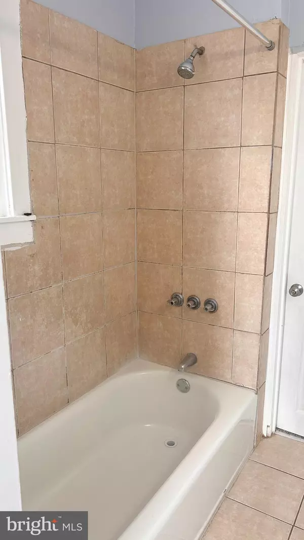 Reading, PA 19602,511 S 12TH ST