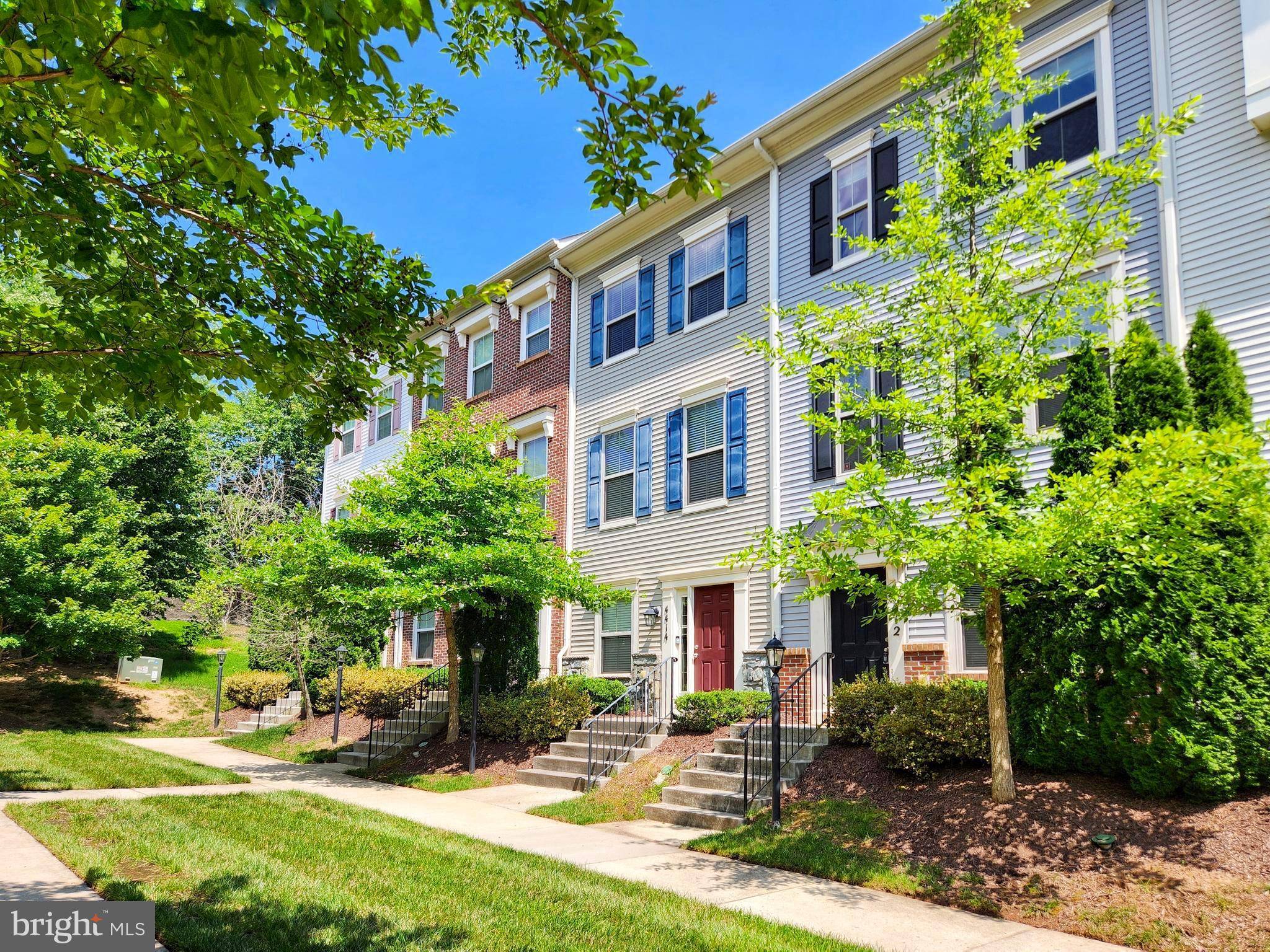 Triangle, VA 22172,4412 POTOMAC HIGHLANDS CIR