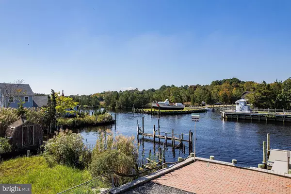 Tuckerton, NJ 08087,232 S GREEN ST