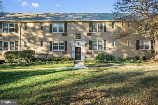 214 N GEORGE MASON DR #214-4, Arlington, VA 22203