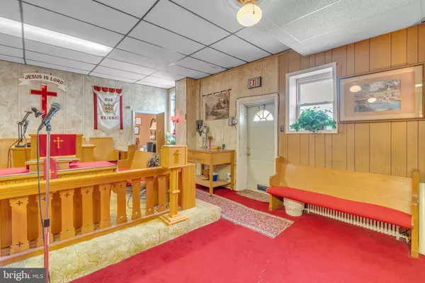 Philadelphia, PA 19151,6222 LANSDOWNE AVE