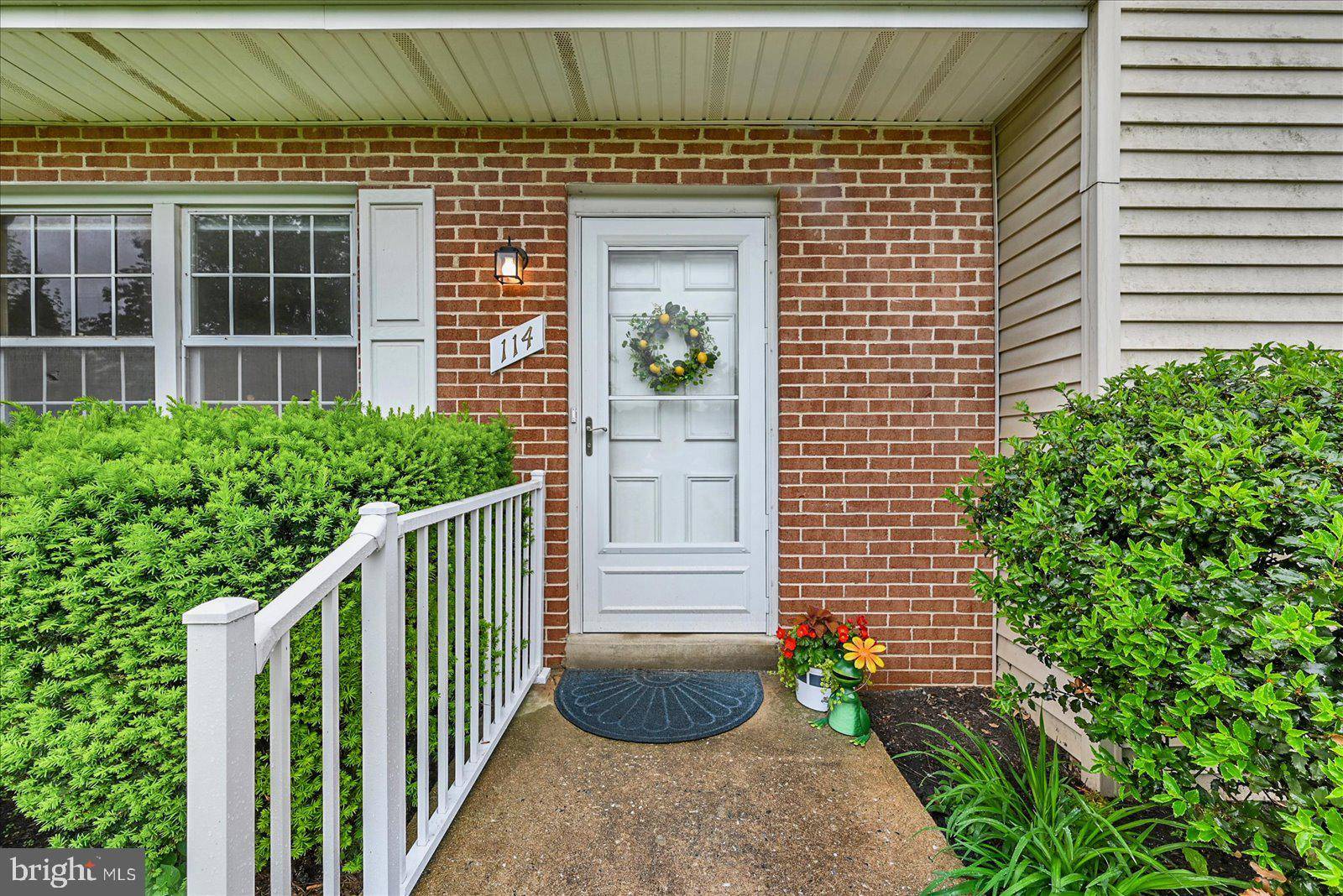 York, PA 17403,114 DEW DROP CT