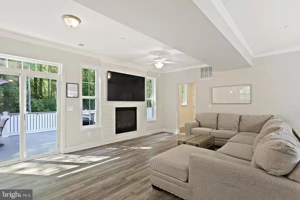 Edgewater, MD 21037,1638 CHESAPEAKE LN