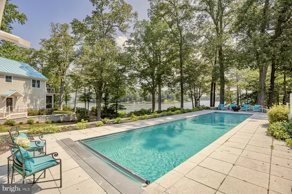 White Stone, VA 22578,230 BREEZY POINT