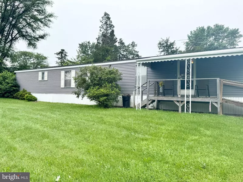 300 BORDIC RD, Reading, PA 19606