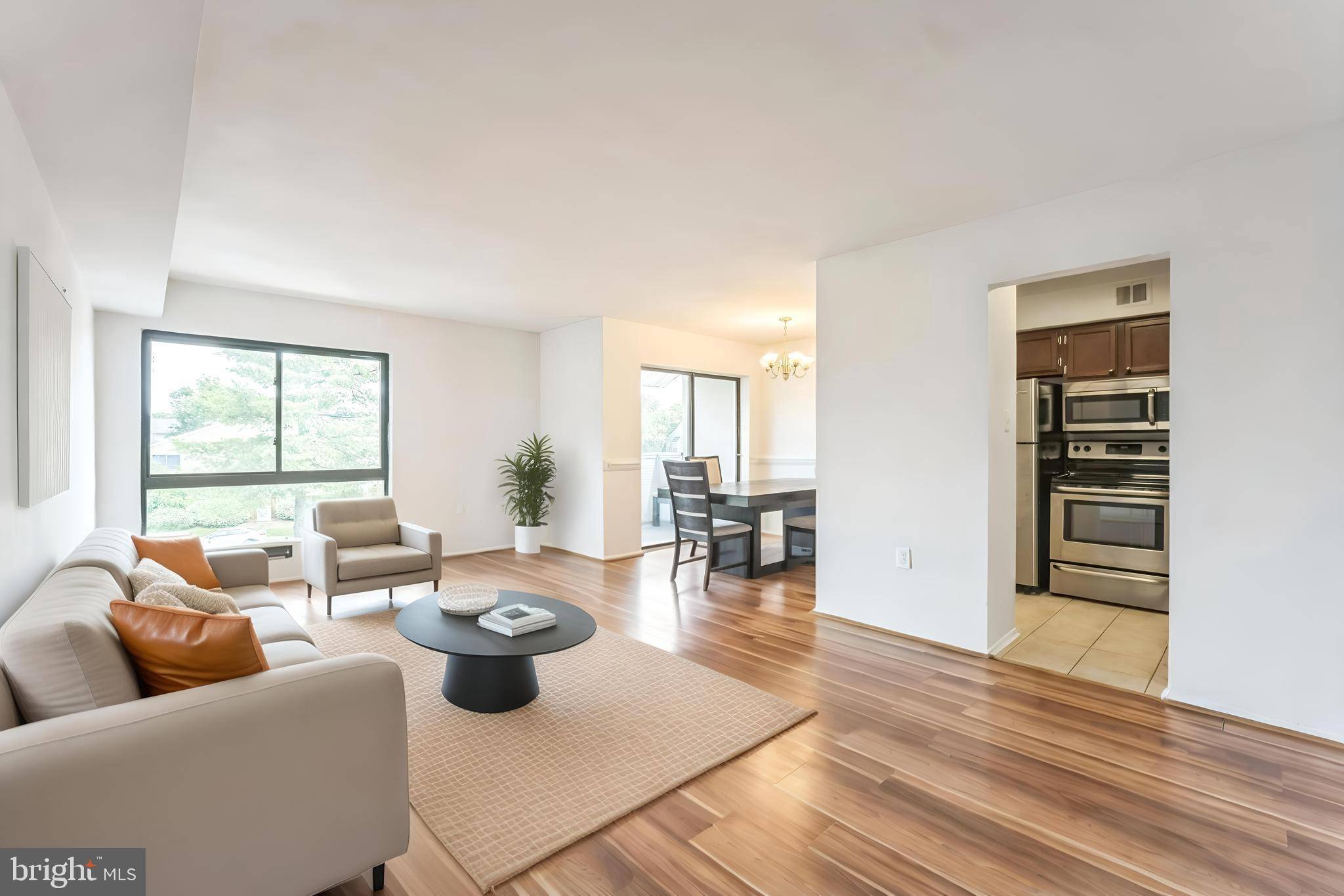 Alexandria, VA 22309,5758 VILLAGE GREEN DR #E