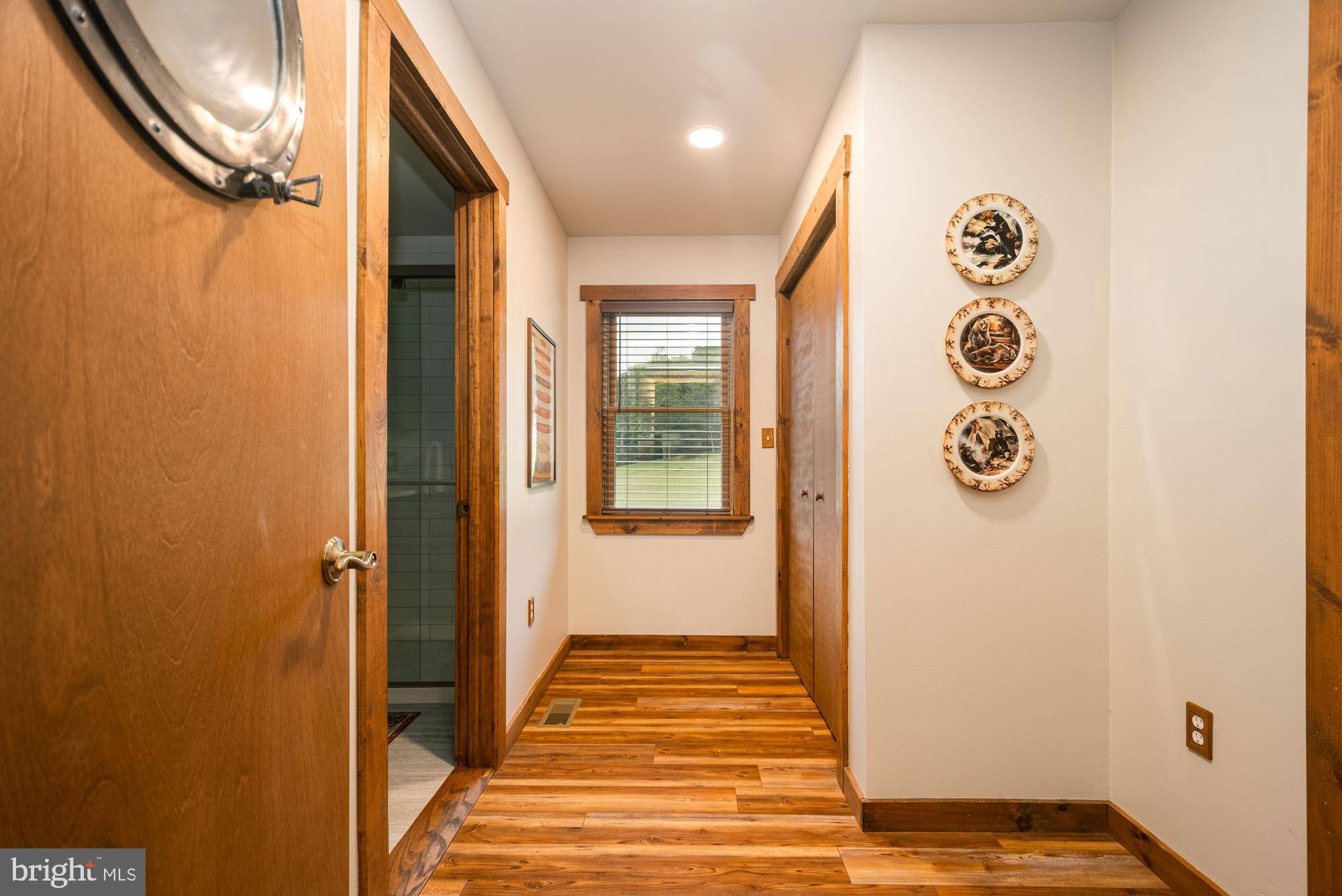 Oakland, MD 21550,94 MEADOW CT