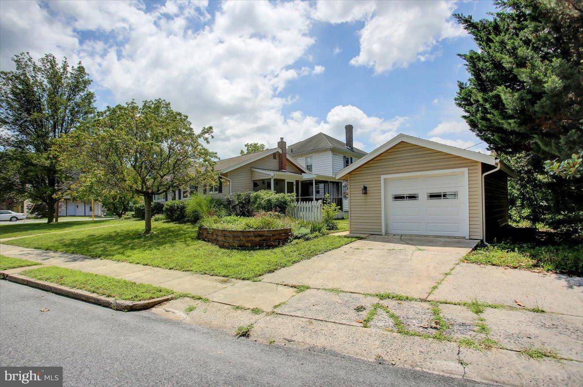 Chambersburg, PA 17201,889 BROAD ST