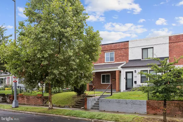 128 33RD ST NE, Washington, DC 20019