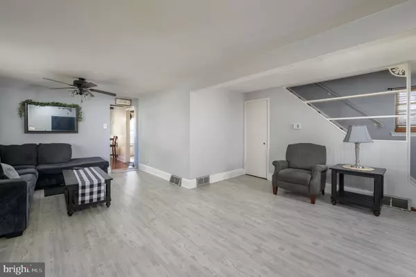 Pennsauken, NJ 08109,5532 WHITMAN TER
