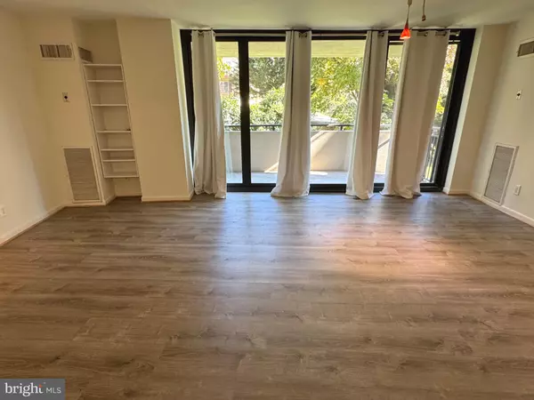 Chevy Chase, MD 20815,4620 N PARK AVE #202E