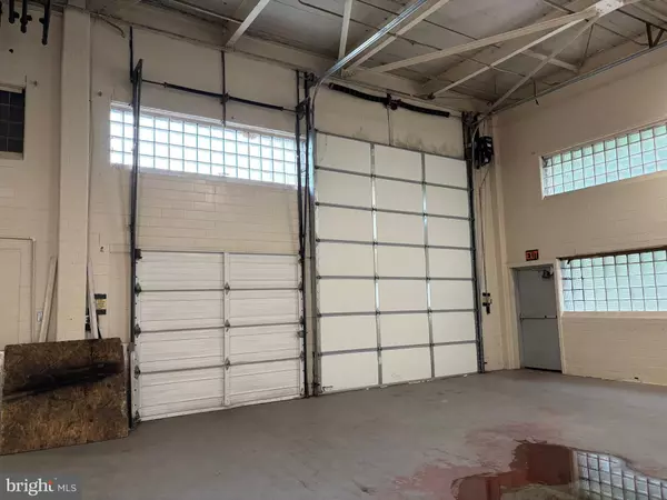Morgantown, PA 19543,200 BETHLEHEM DR #WAREHOUSE 137