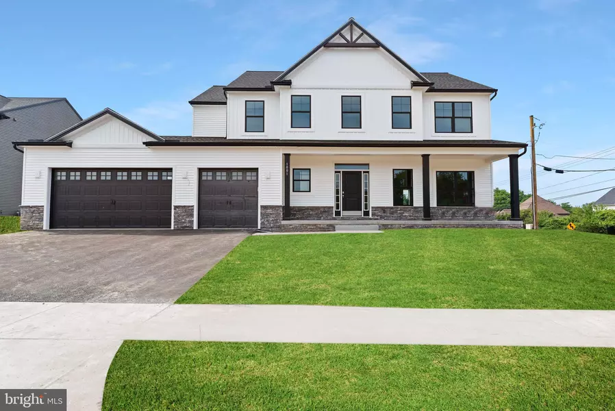 1001 EDORMA CT, Harrisburg, PA 17112