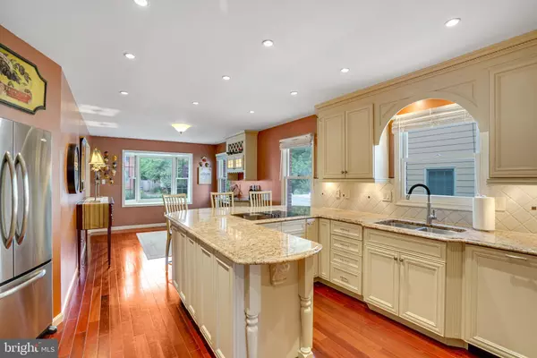 Arlington, VA 22204,5720 5TH ST S
