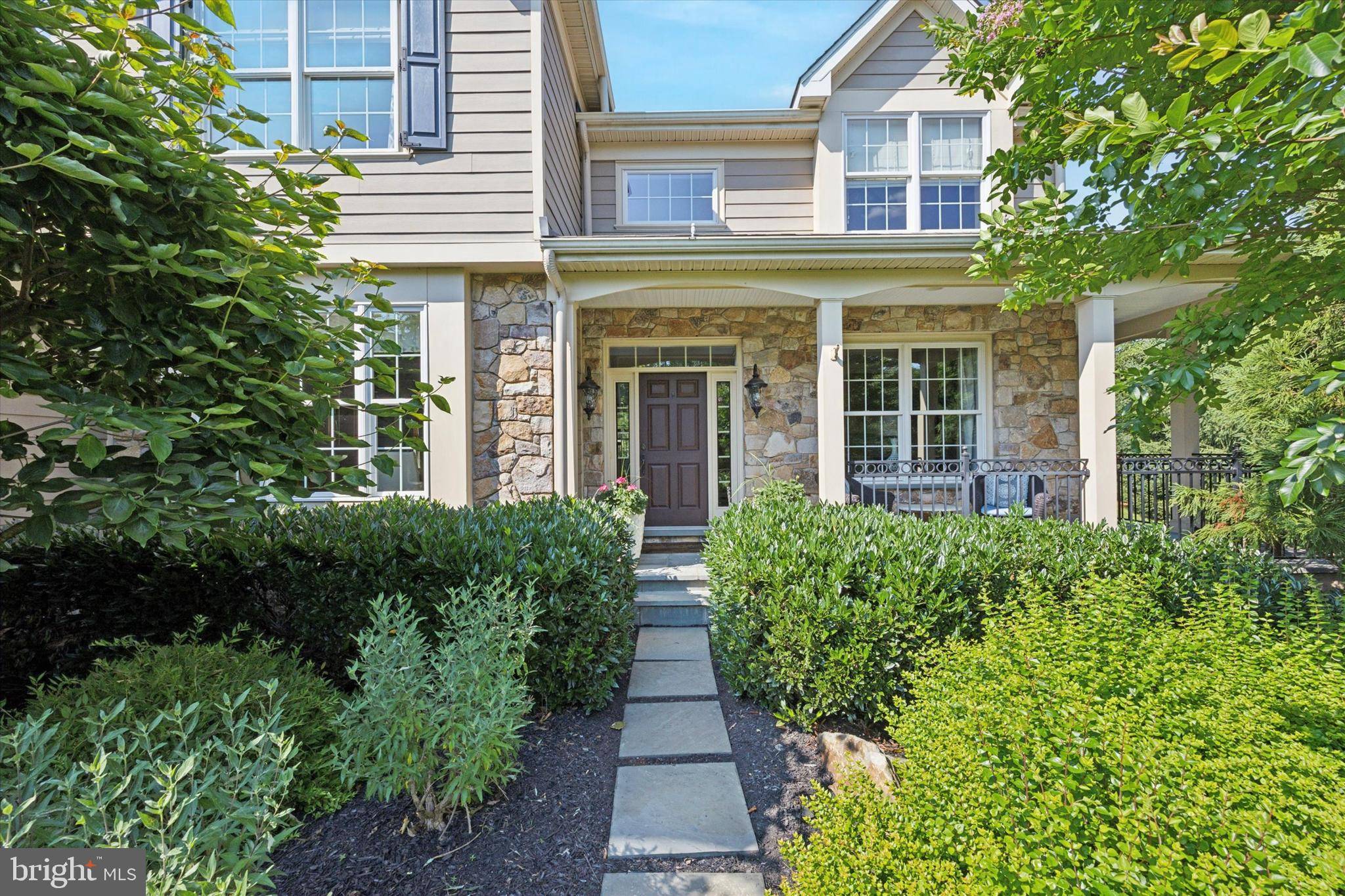 Malvern, PA 19355,824 FOREST LN