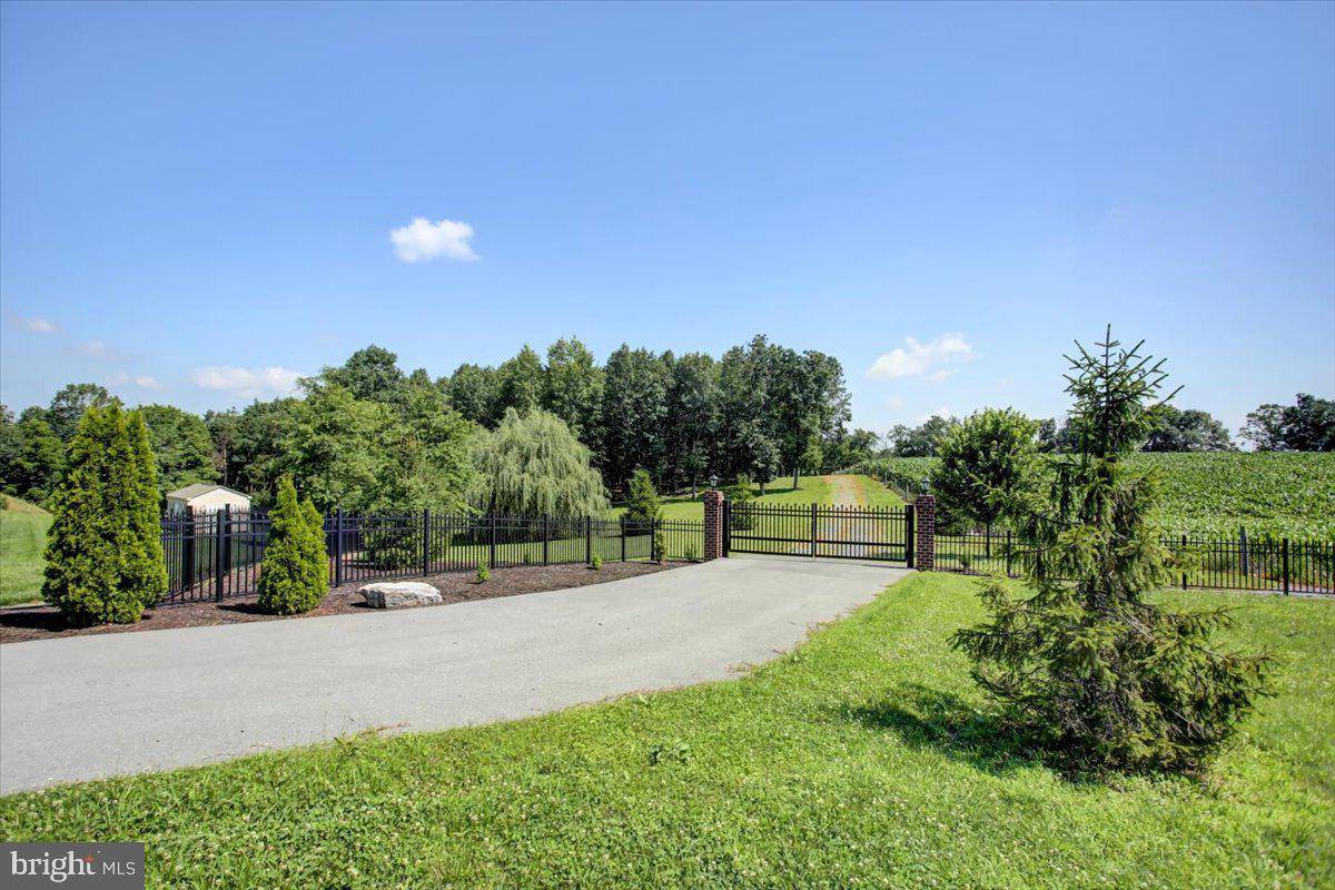 Greencastle, PA 17225,174 HELENS DR