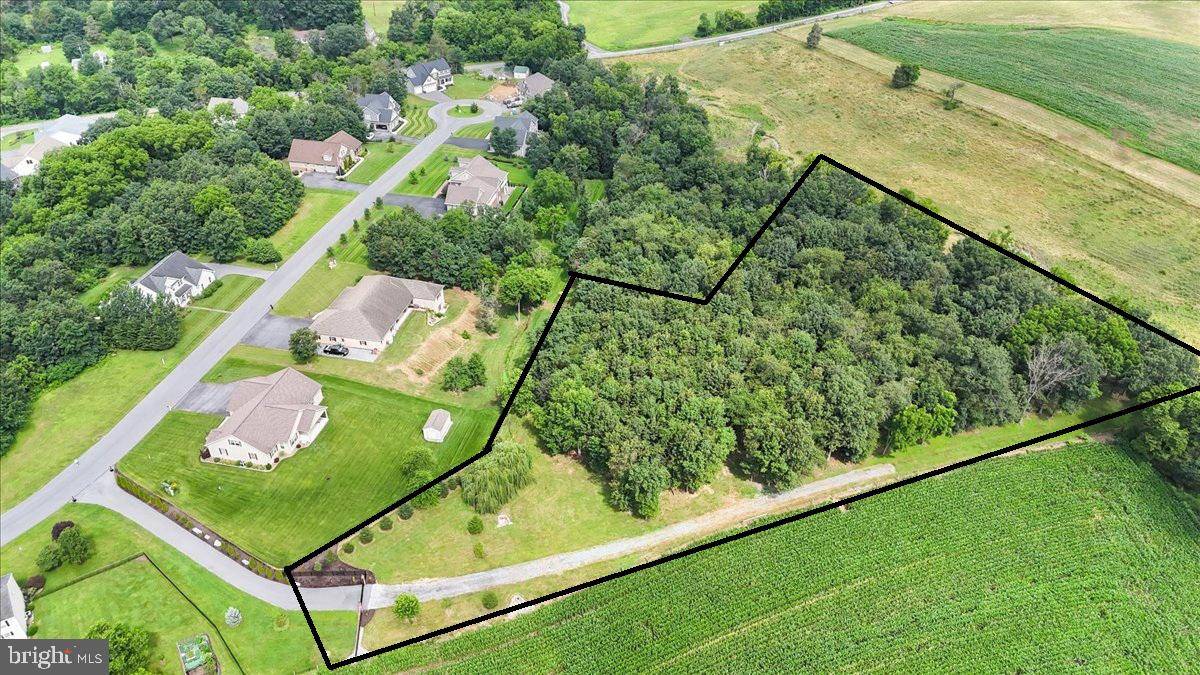 Greencastle, PA 17225,174 HELENS DR