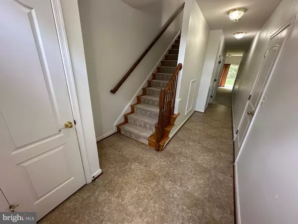 Shepherdstown, WV 25443,115 SWEARINGEN WAY