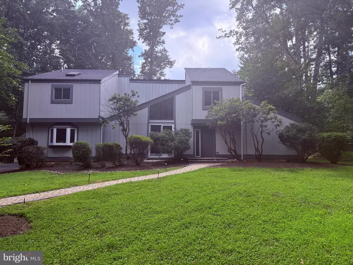 Oakton, VA 22124,3210 COBB HILL LN