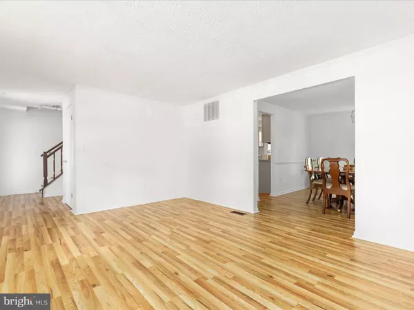 Herndon, VA 20171,13017 NEW PARKLAND DR