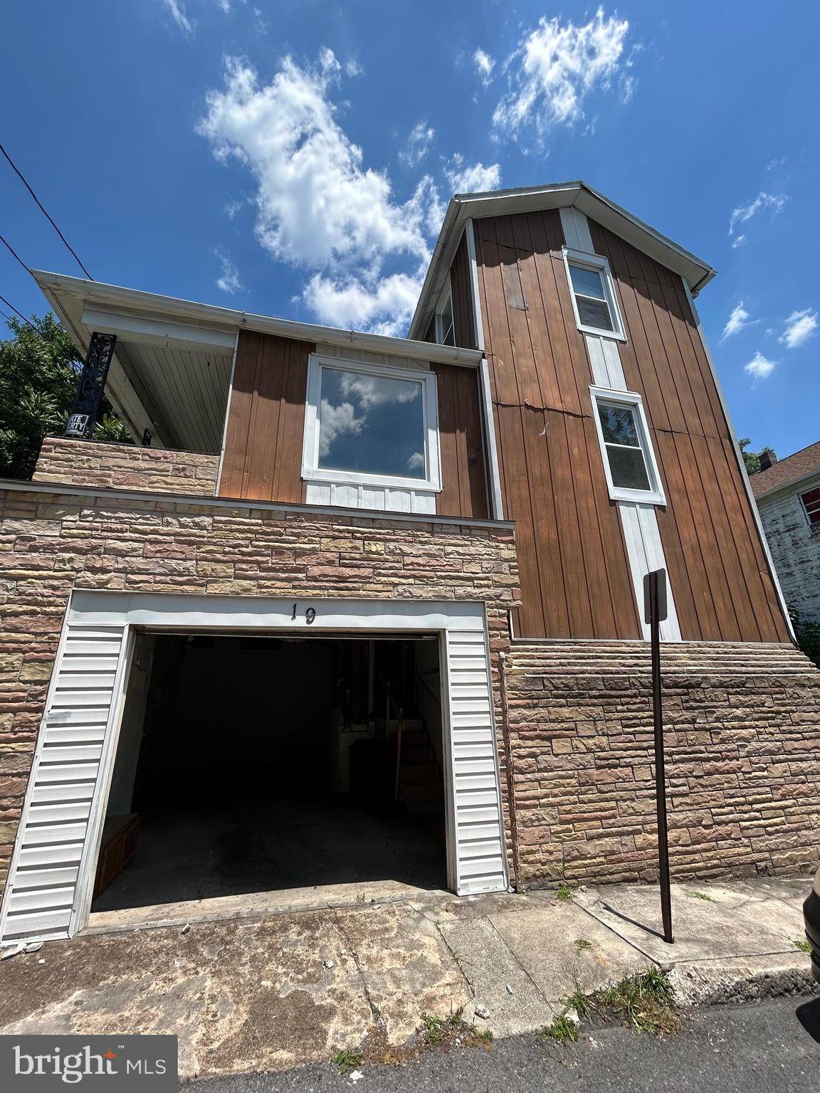Cumberland, MD 21502,19 BELLEVUE ST