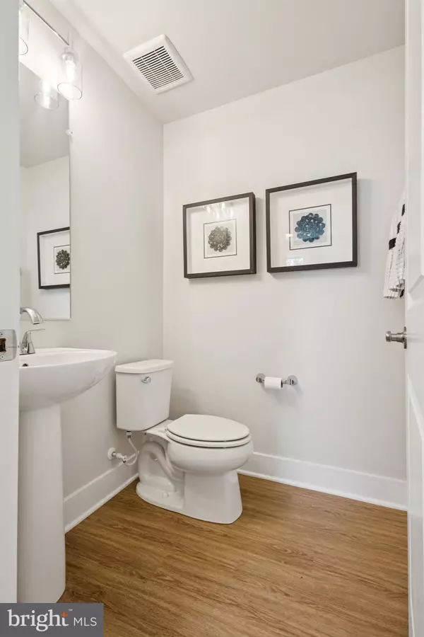 Manassas, VA 20109,11221 EINSTEIN ST