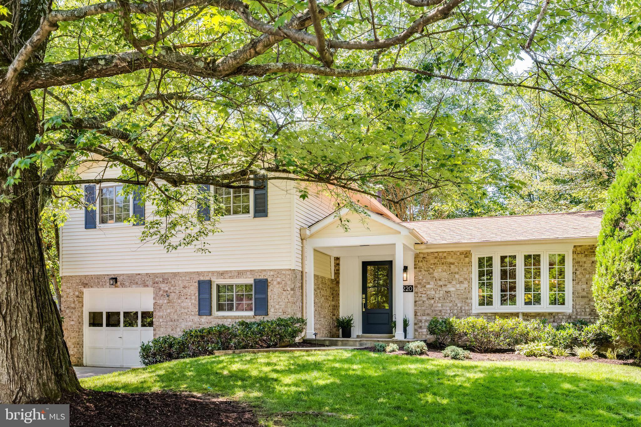 Fairfax, VA 22032,5220 GAINSBOROUGH DR