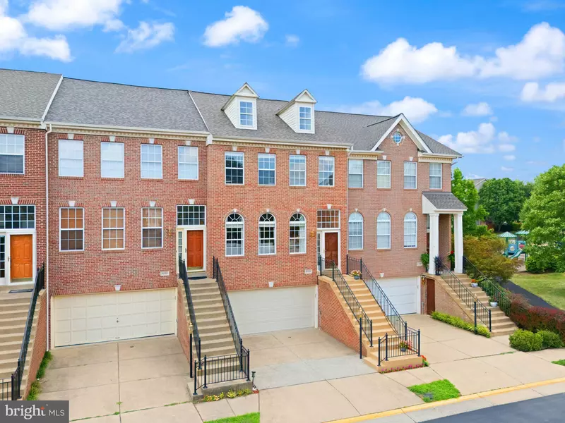 21124 ANGELA SQ, Sterling, VA 20166