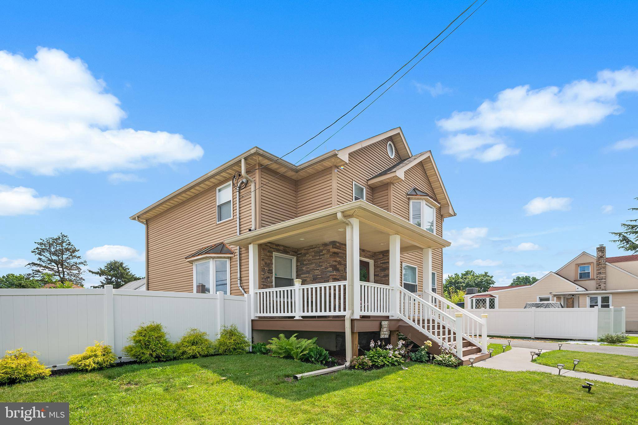 Lawrence Township, NJ 08648,976 MULBERRY ST