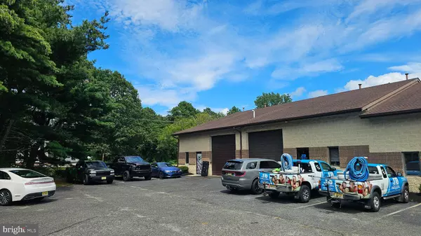 1004 INDUSTRIAL DR #11, West Berlin, NJ 08091
