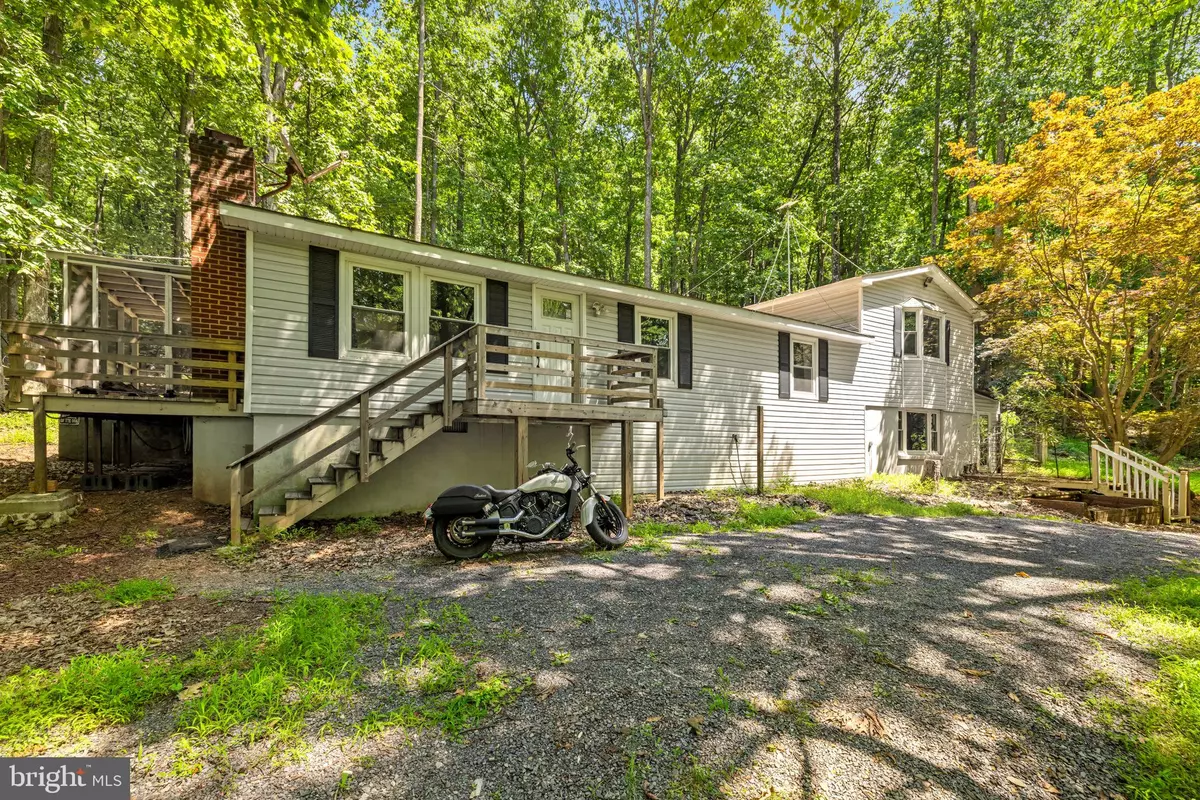 Linden, VA 22642,247 MARSDEN HEIGHTS RD