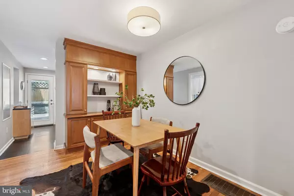 Philadelphia, PA 19147,712 S 6TH ST