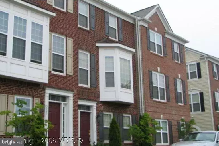 5005 COOL FOUNTAIN LN, Centreville, VA 20120
