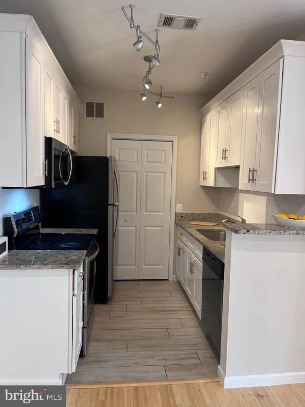 Mclean, VA 22102,1601 SPRING GATE DR #1213