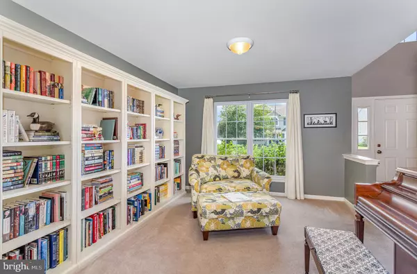 Lititz, PA 17543,212 DEERFIELD LN
