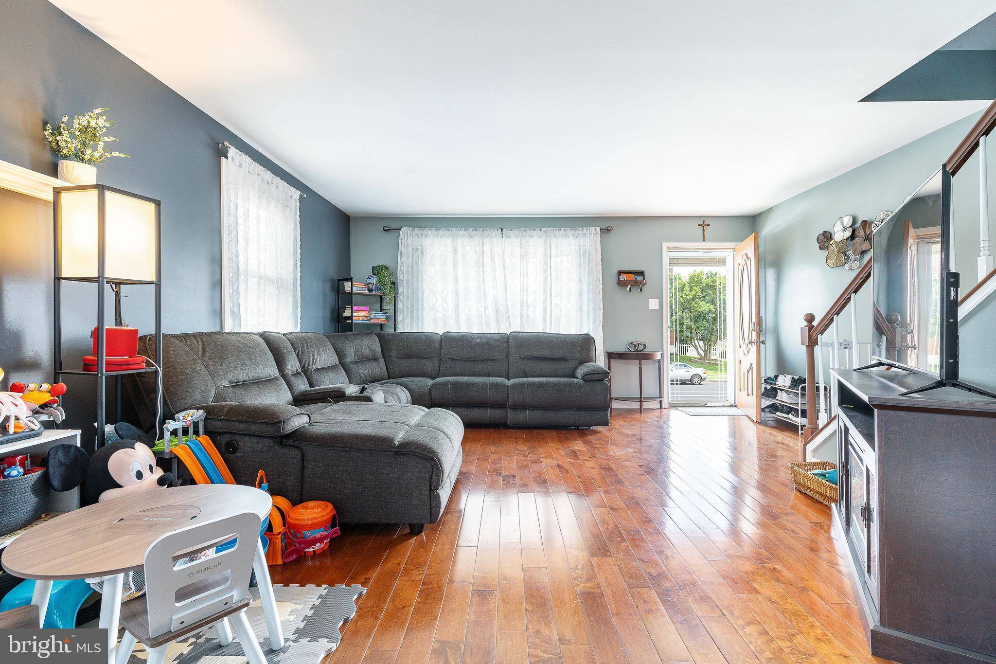 Glenolden, PA 19036,1230 NICOLE LN