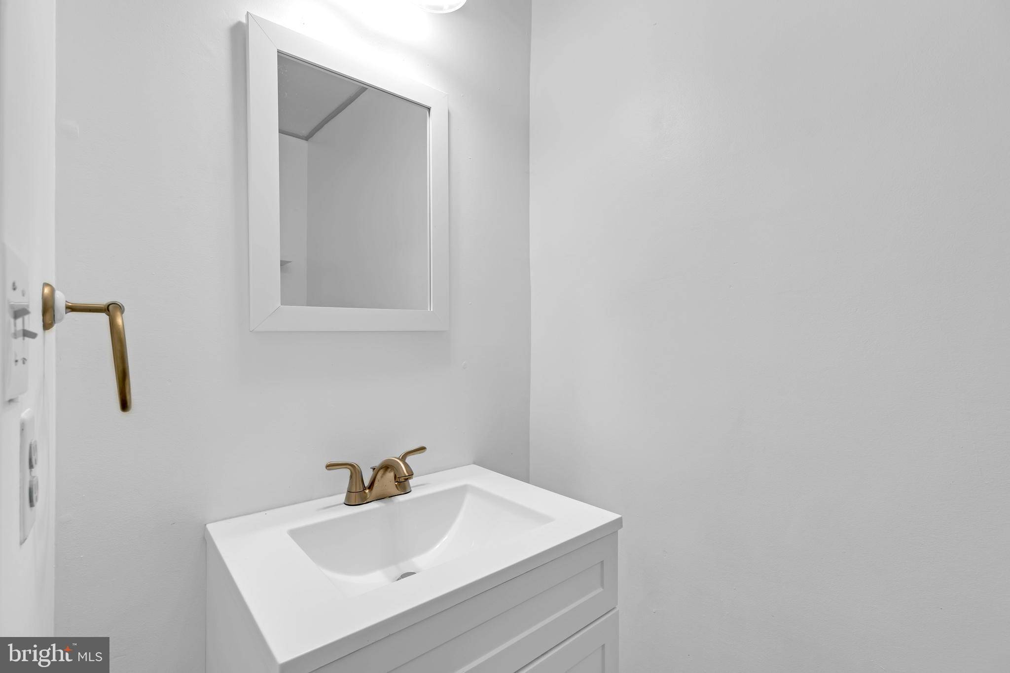 Ashburn, VA 20147,43535 POSTRAIL SQ