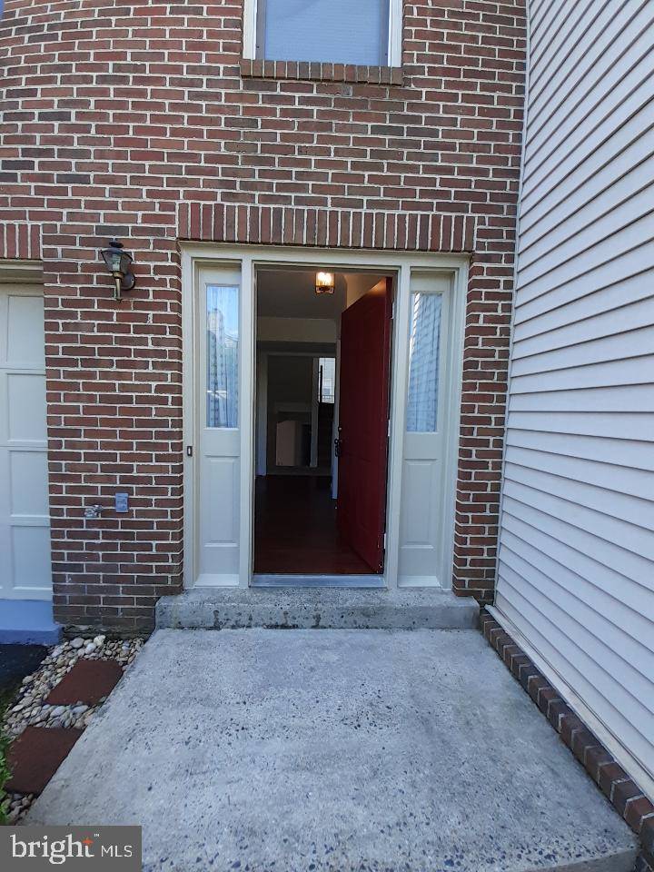 Alexandria, VA 22312,6551 RIVER TWEED LN