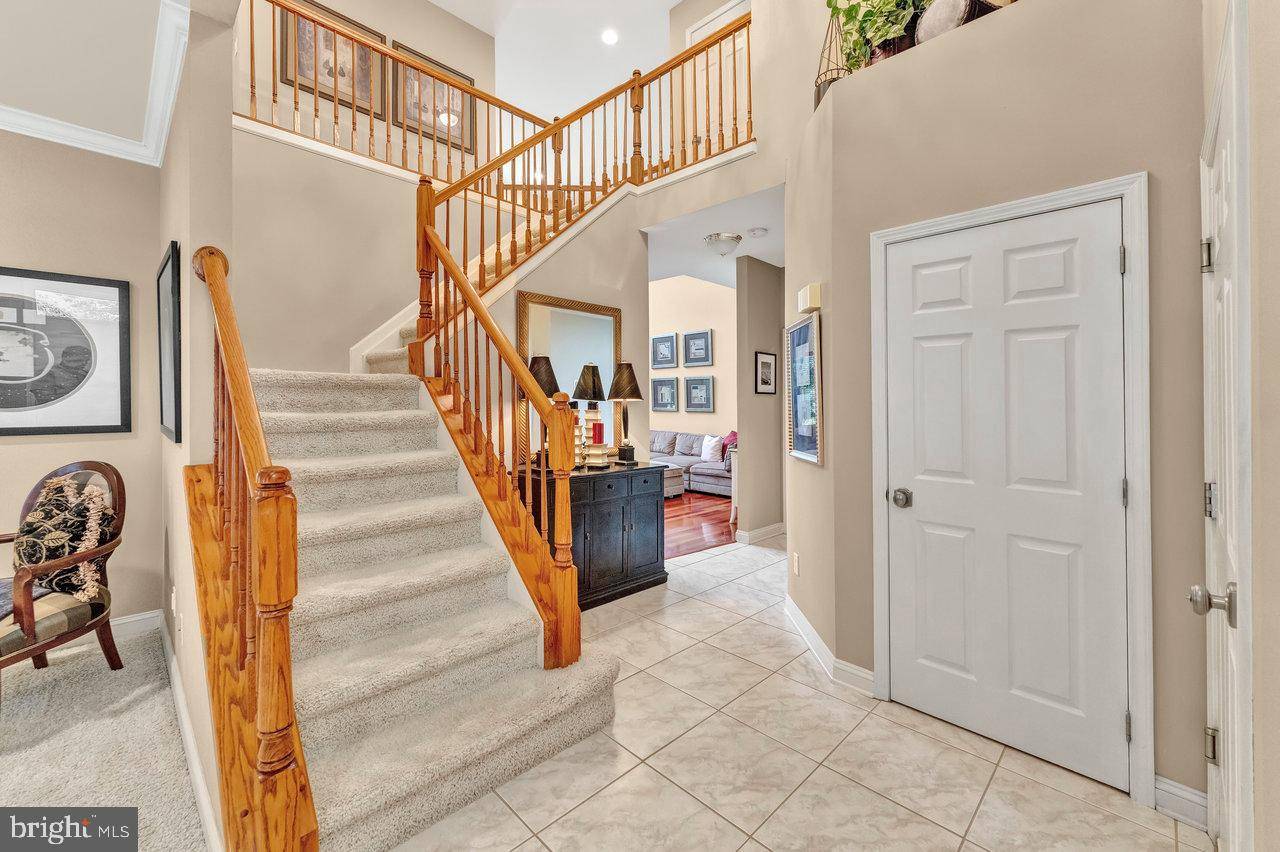 Trenton, NJ 08648,11 FOUNTAYNE LN