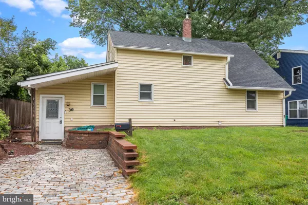 Levittown, PA 19057,36 GRAPEVINE RD