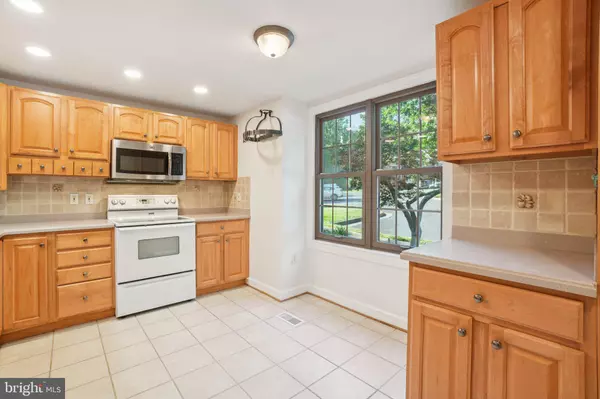 Burke, VA 22015,5997 CLERKENWELL CT