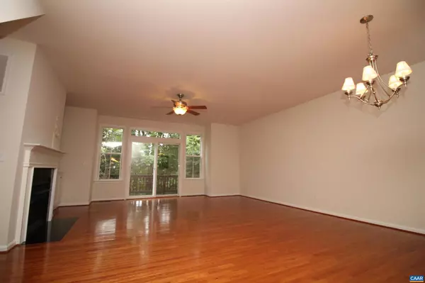 Charlottesville, VA 22901,106 MELBOURNE PRK #E