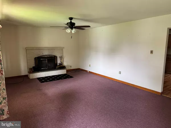 Carlisle, PA 17015,341 FAIRVIEW ST